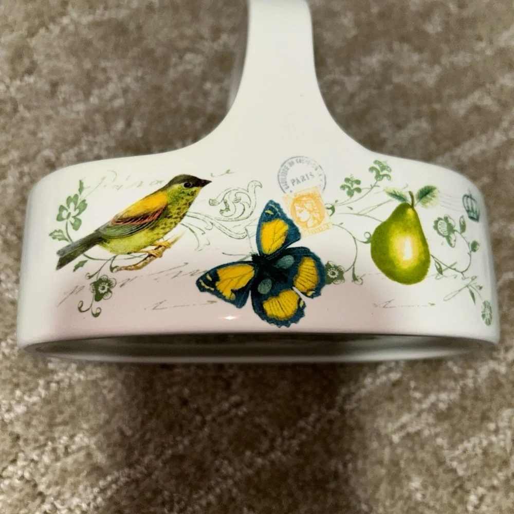 Mikasa Antique Countryside Pear Shaped Salt and Pepper Shakers with Basket
